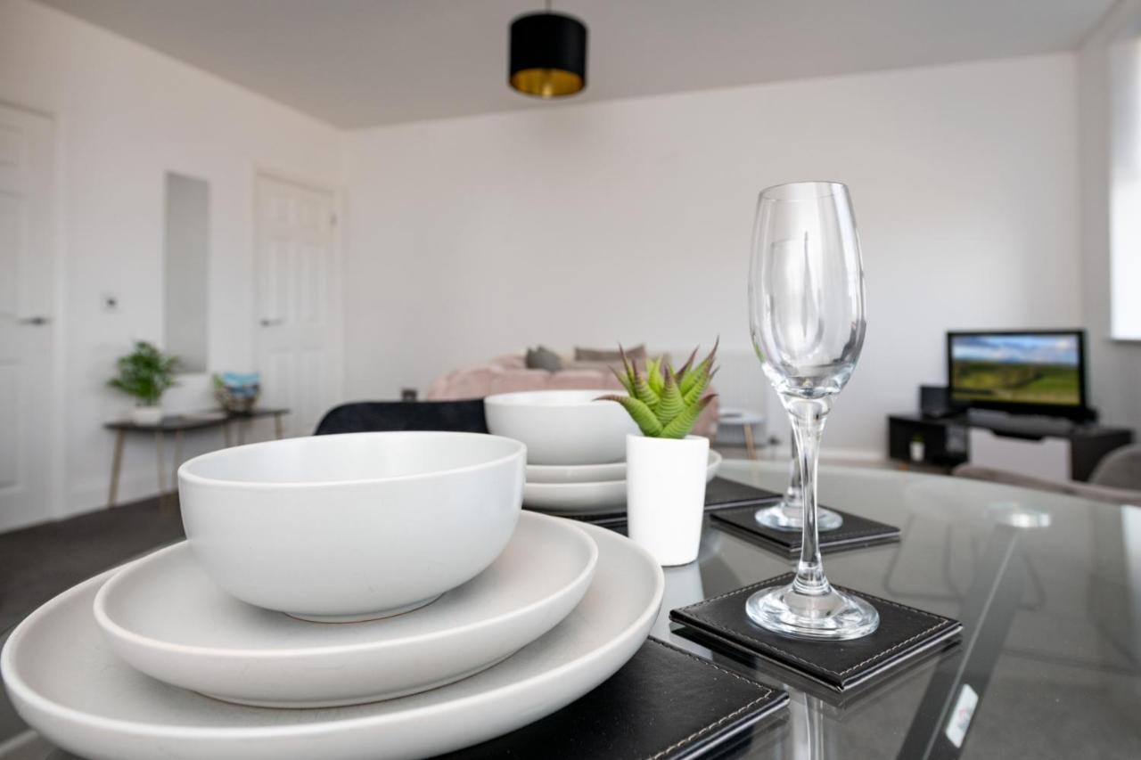 The Croston Balcony Apartment- Morecambe Central Promenade, Beach Front And Sea Views Екстериор снимка