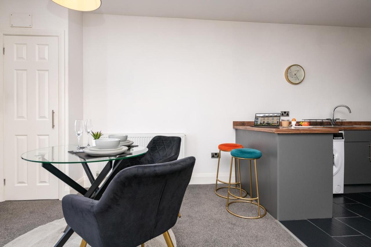 The Croston Balcony Apartment- Morecambe Central Promenade, Beach Front And Sea Views Екстериор снимка
